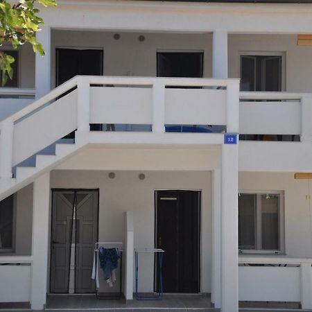 Apartments Istuk Вир Екстер'єр фото