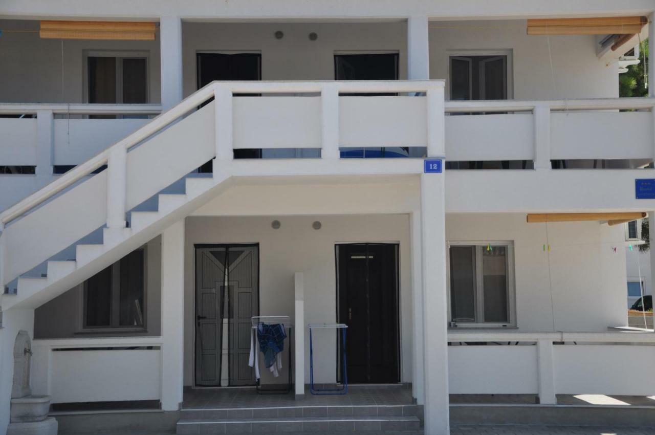 Apartments Istuk Вир Екстер'єр фото