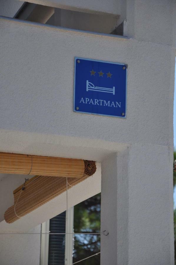 Apartments Istuk Вир Екстер'єр фото
