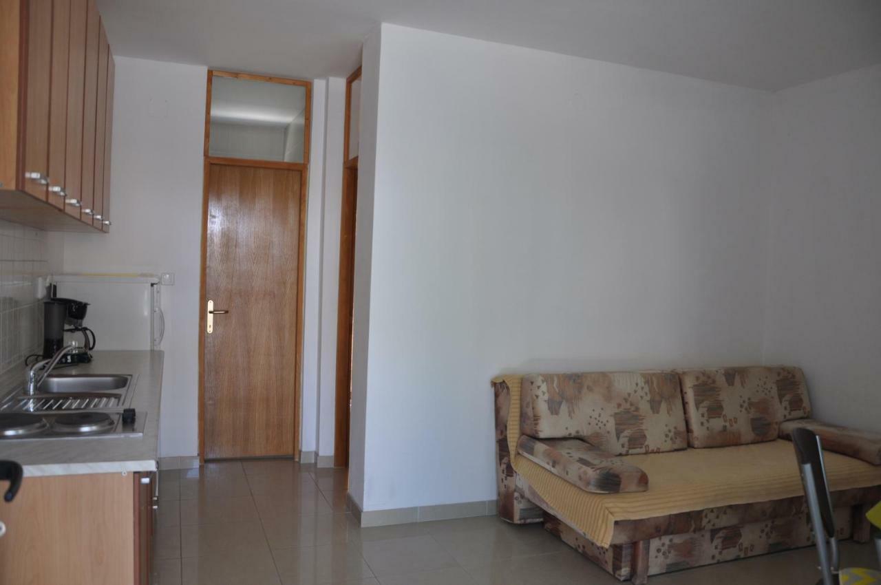 Apartments Istuk Вир Екстер'єр фото