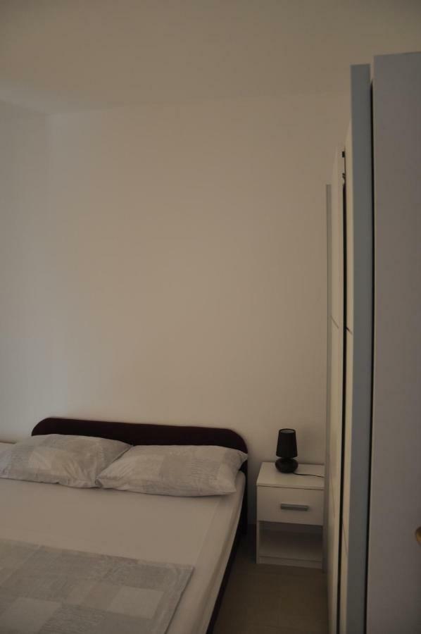 Apartments Istuk Вир Екстер'єр фото