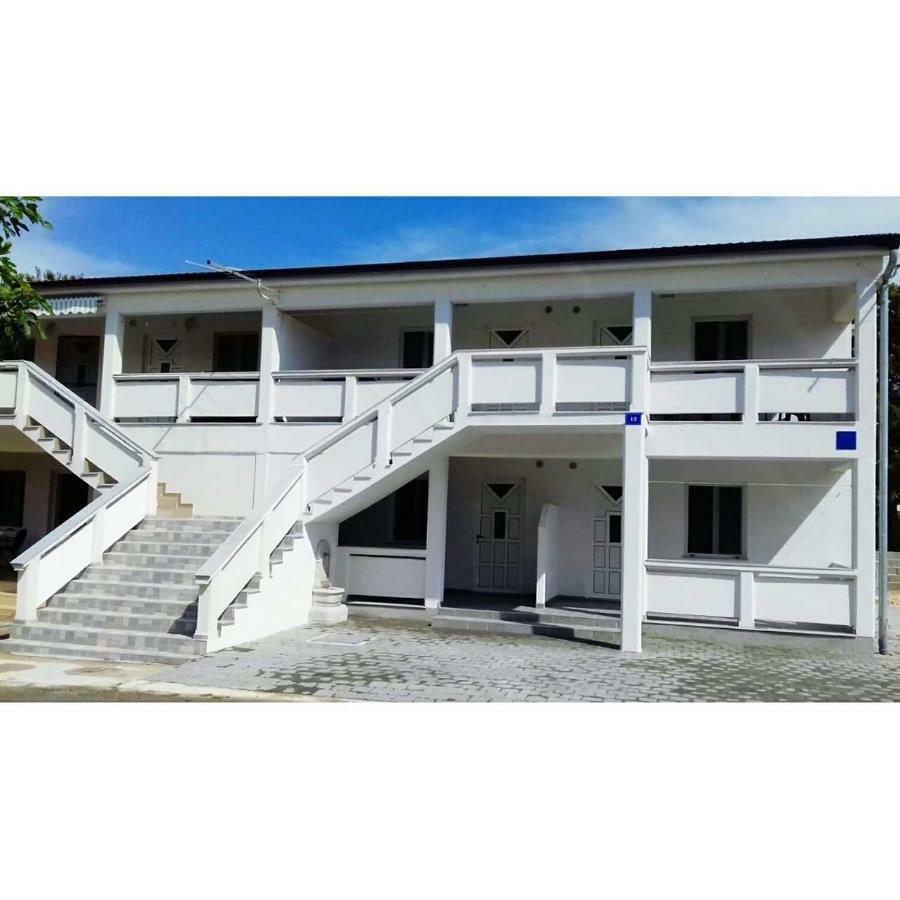 Apartments Istuk Вир Екстер'єр фото